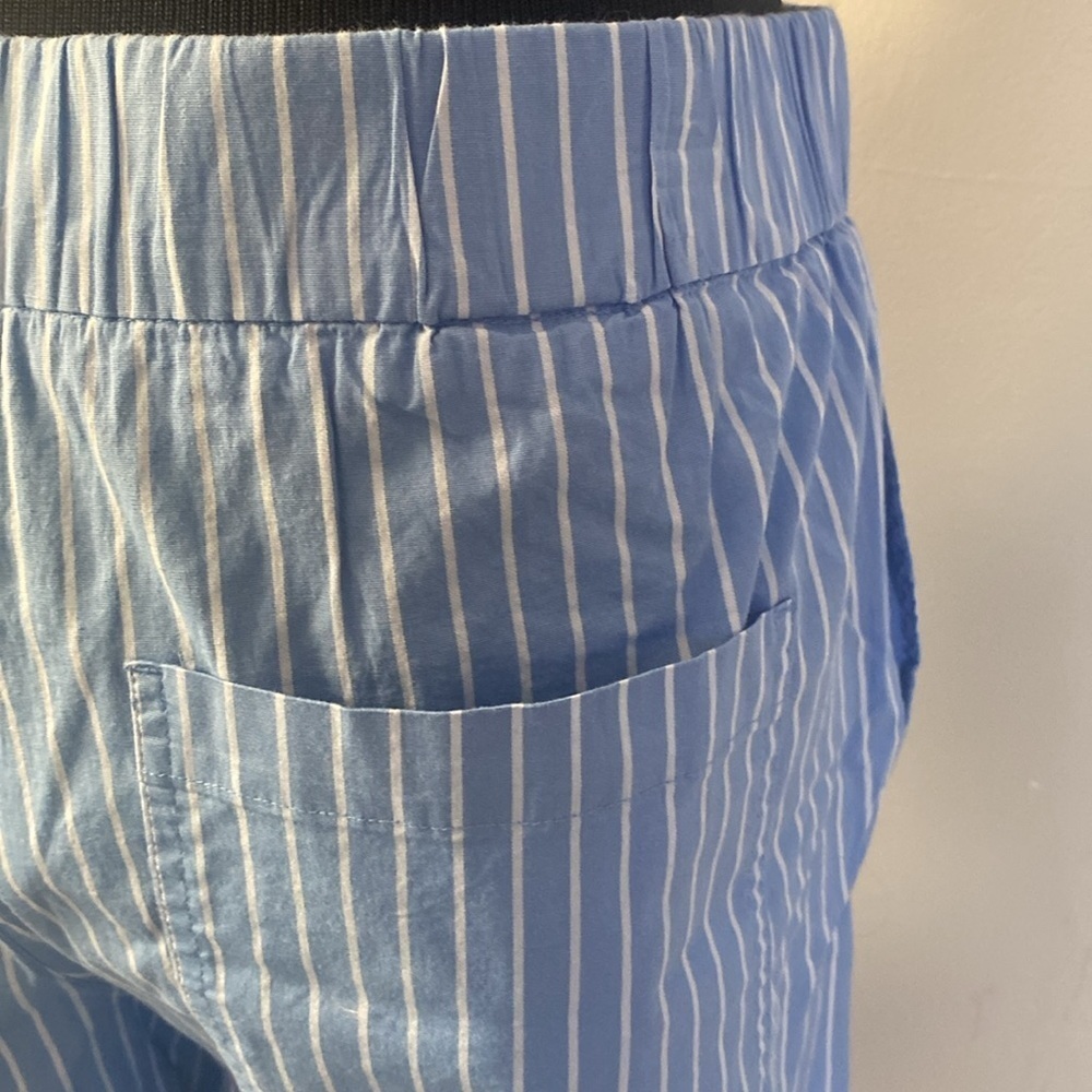 a new day Women’s 2 Pc Blue Striped Shirt & Shorts 98% Cotton 2% Spandex L NWT - Picture 10 of 10